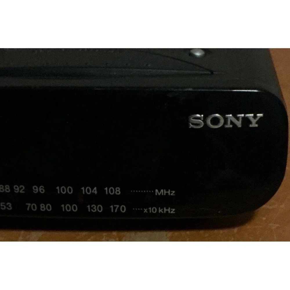 Sony ICF-C212 Dream Machine Digital Alarm Clock AM/FM Radio Tested Working‎
